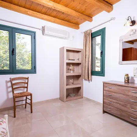 Apartament Vrisanos